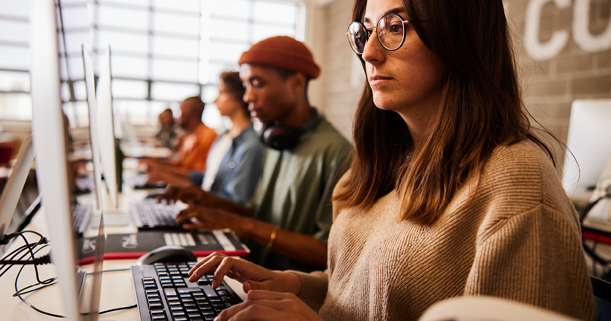 students_at_computers